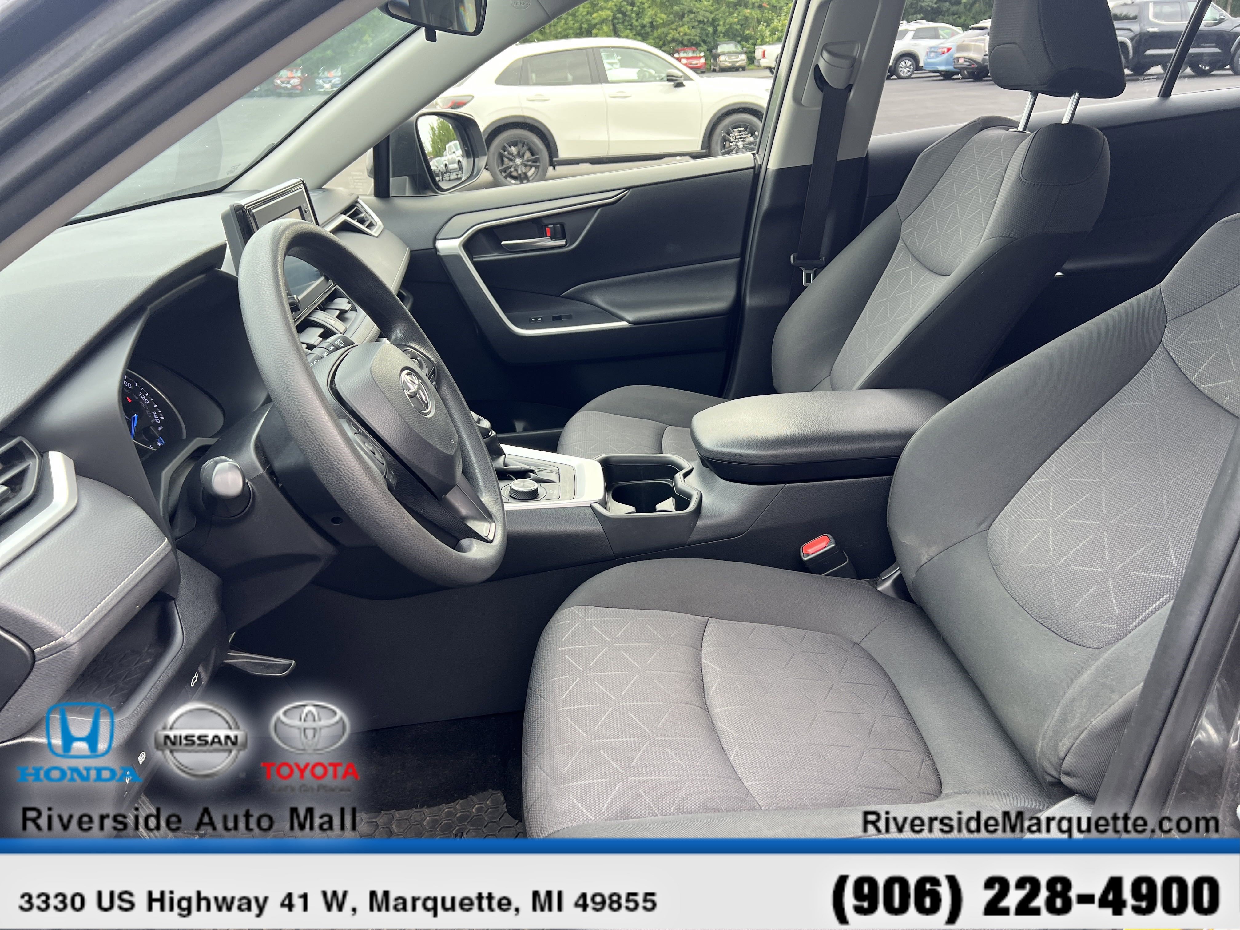 Used 2019 Toyota RAV4 XLE image 15