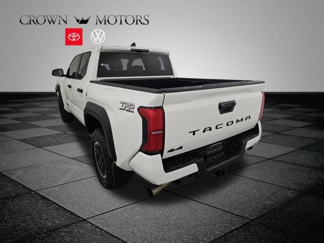 Used 2026 Toyota Tacoma TRD Off-Road AWD/4WD image 4