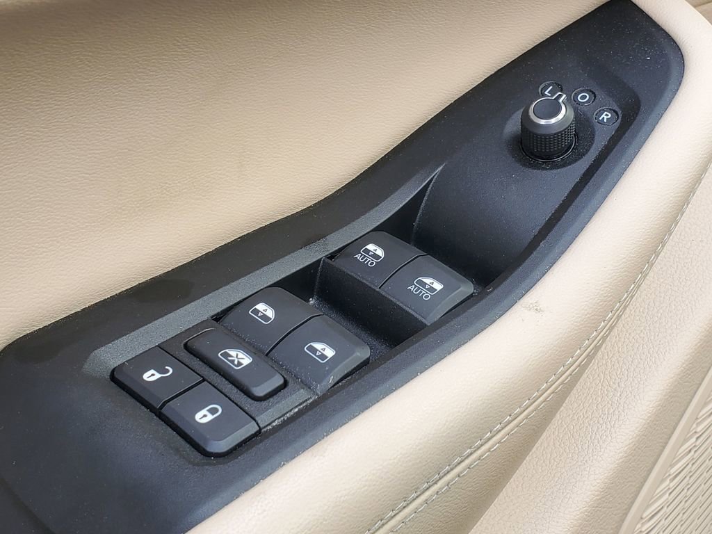 Used 2024 Jeep Grand Cherokee L Limited image 14