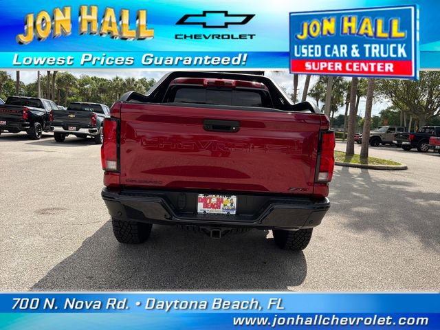 Used 2025 Chevrolet Colorado ZR2 w/ Midnight Edition AWD/4WD image 11