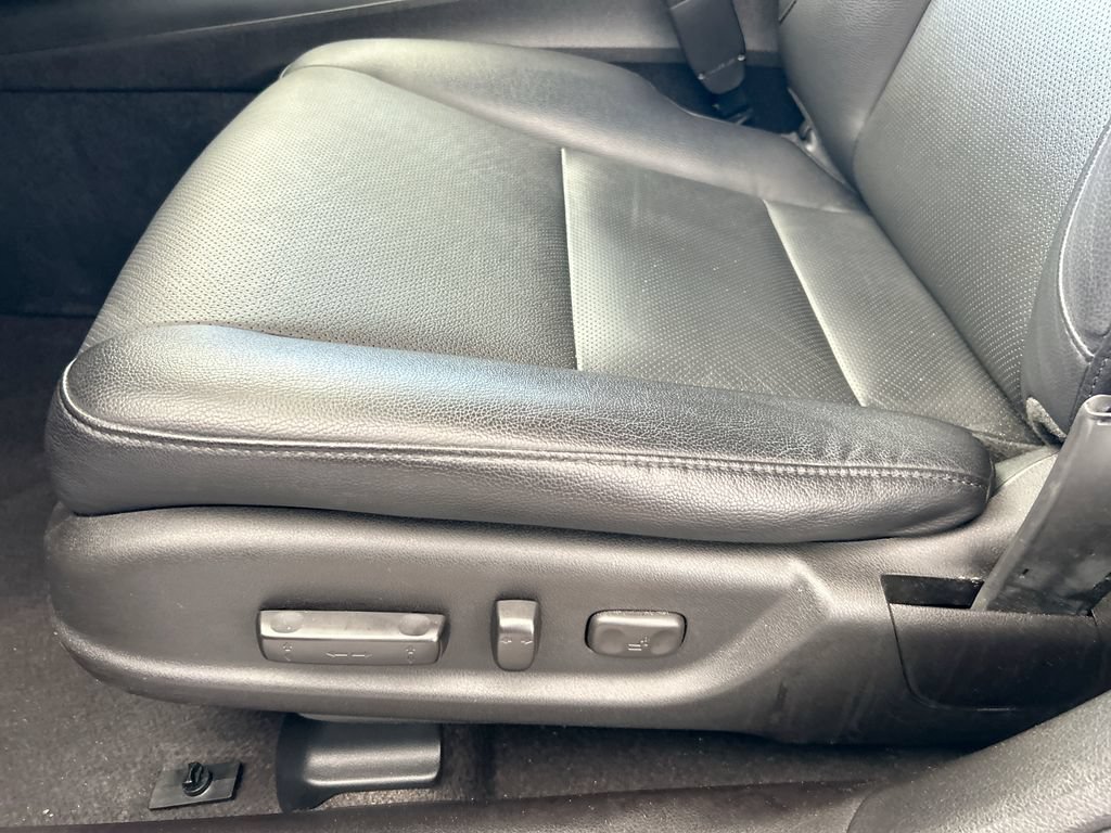 Used 2018 Acura RDX w/ Technology Package FWD image 12