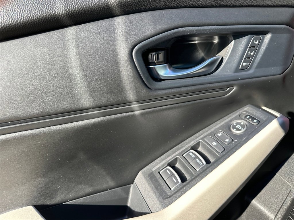 Used 2023 Honda Accord EX-L image 33