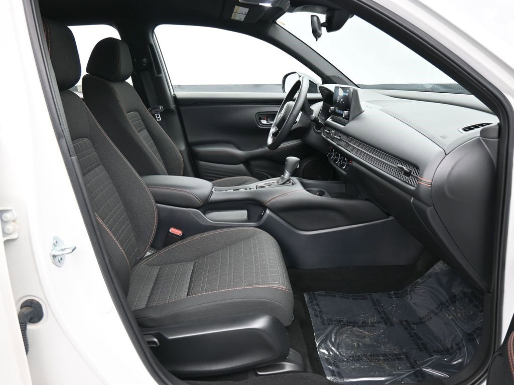 Certified 2024 Honda HR-V Sport image 39