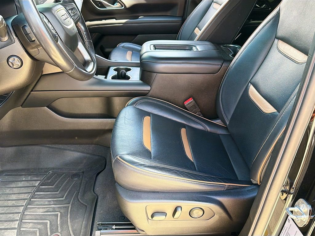 Used 2021 GMC Yukon AT4 w/ Technology Package AWD/4WD image 42