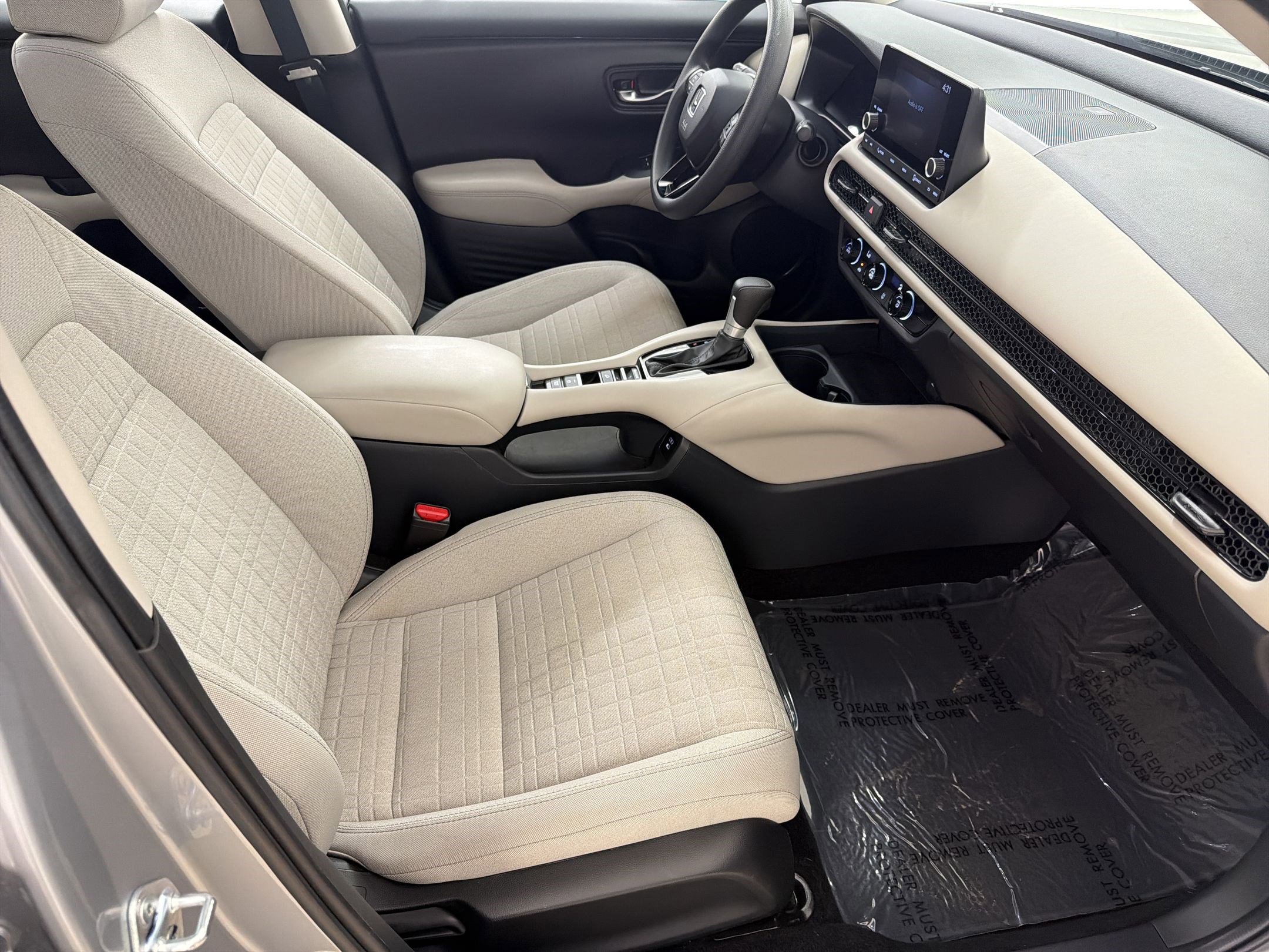 Used 2025 Honda HR-V LX image 29