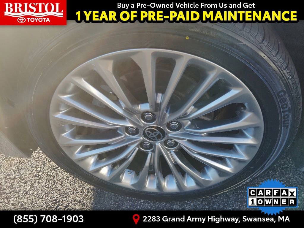 Used 2021 Toyota Avalon Limited image 13