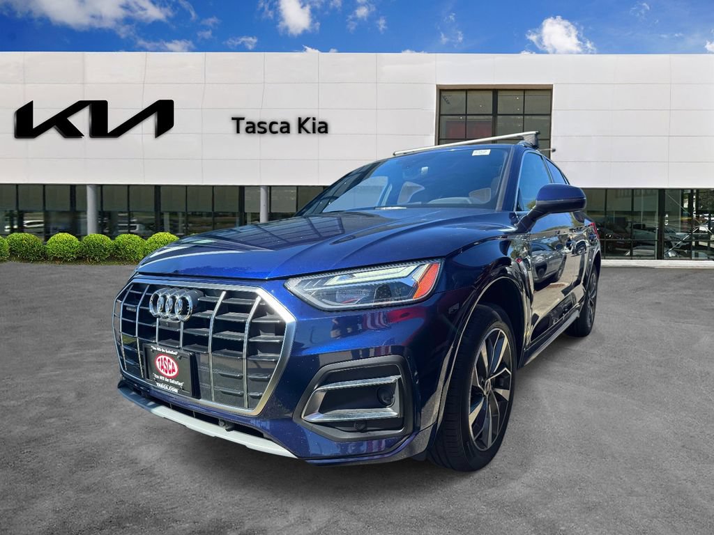 Used 2021 Audi Q5 2.0T Premium Plus w/ Premium Plus Package AWD/4WD image 3