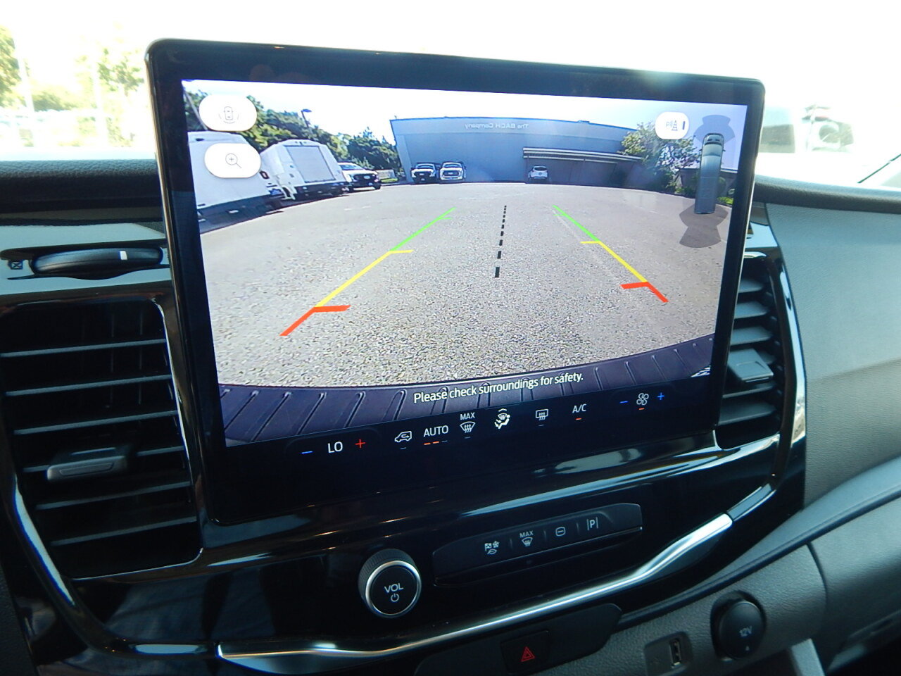 Used 2024 Ford Transit 350 XLT RWD image 26