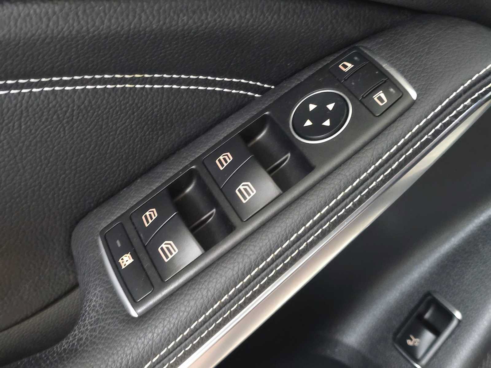 Used 2019 Mercedes-Benz GLA 250 4MATIC image 23