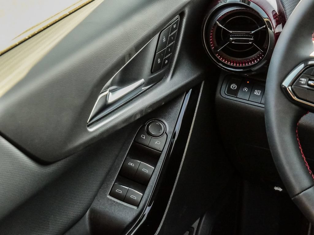 New 2027 Chevrolet Equinox RS w/ Safety and Technology Package FWD image 31