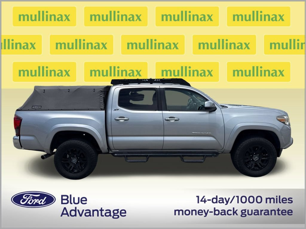 Used 2018 Toyota Tacoma SR5 RWD image 2