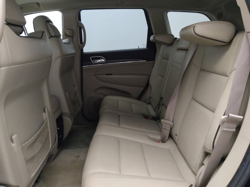 Used 2016 Jeep Grand Cherokee Overland w/ Advanced Technology Group image 18