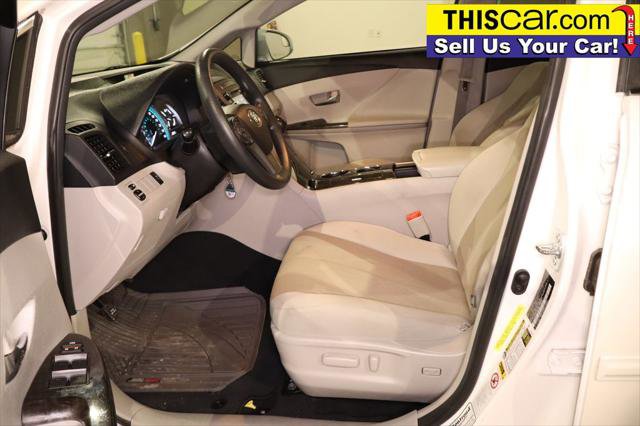 Used 2015 Toyota Venza LE FWD image 22