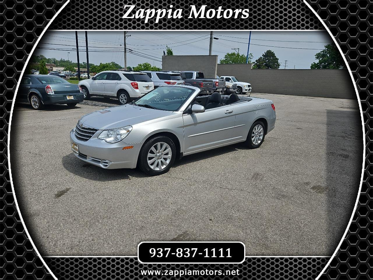 Used 2010 Chrysler Sebring Touring FWD image 1