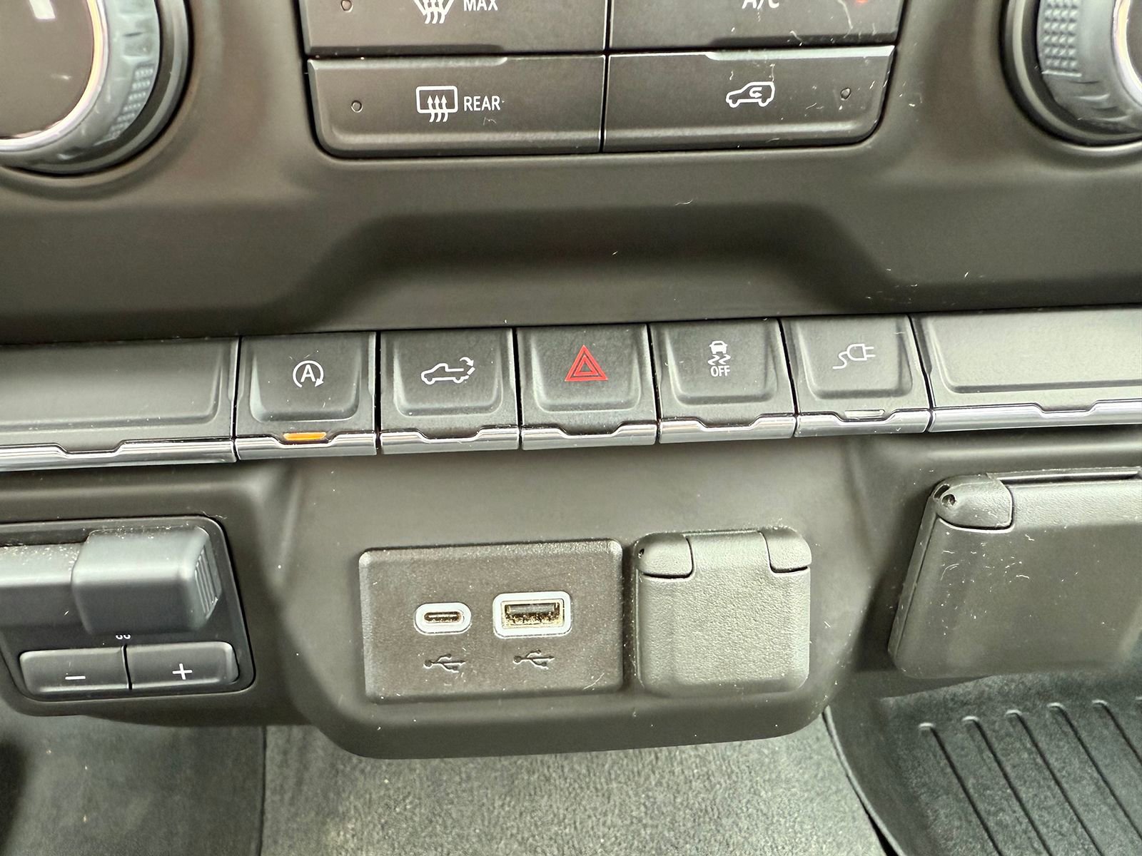 Used 2022 Chevrolet Silverado 1500 Custom image 27