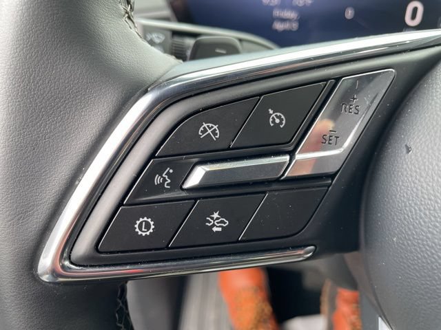 Used 2025 Buick Enclave Preferred FWD image 10