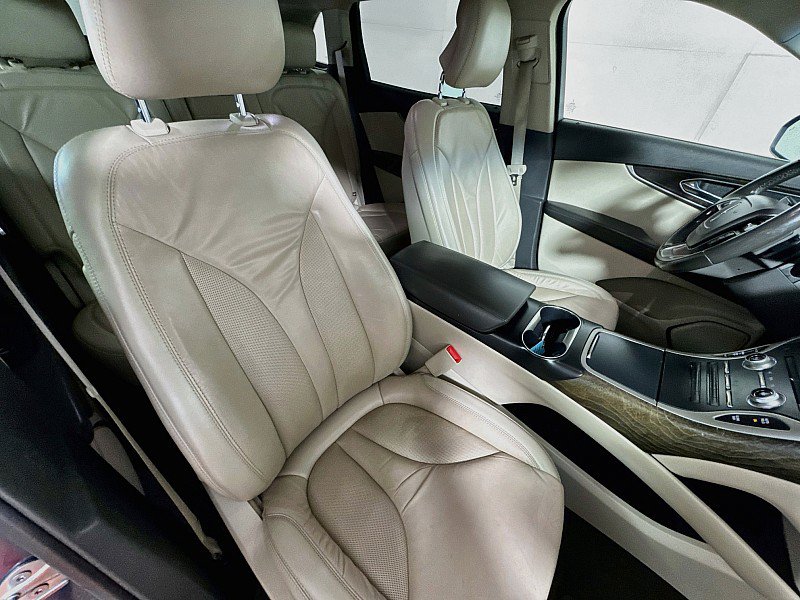 Used 2019 Lincoln Nautilus Select w/ Cargo Utility Package FWD image 27