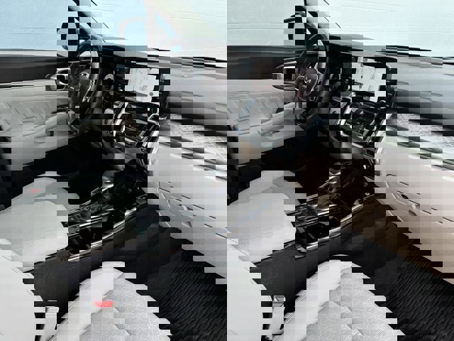 Used 2023 Kia Sorento SX image 19