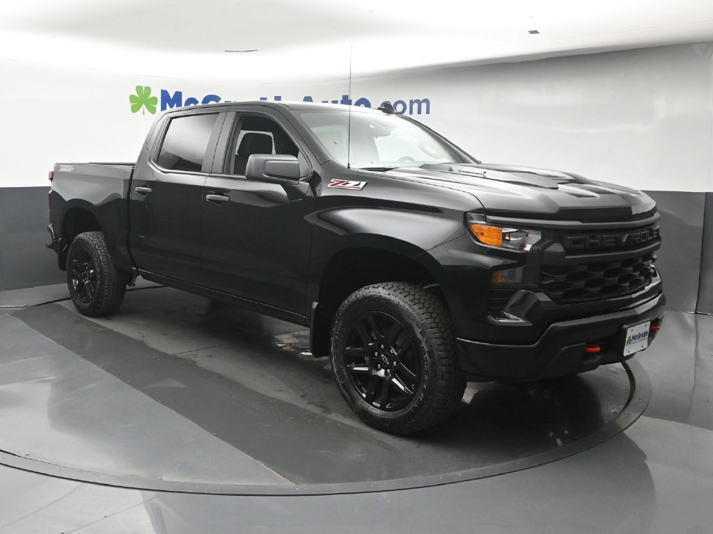 New 2026 Chevrolet Silverado 1500 Custom Trail Boss AWD/4WD image 2