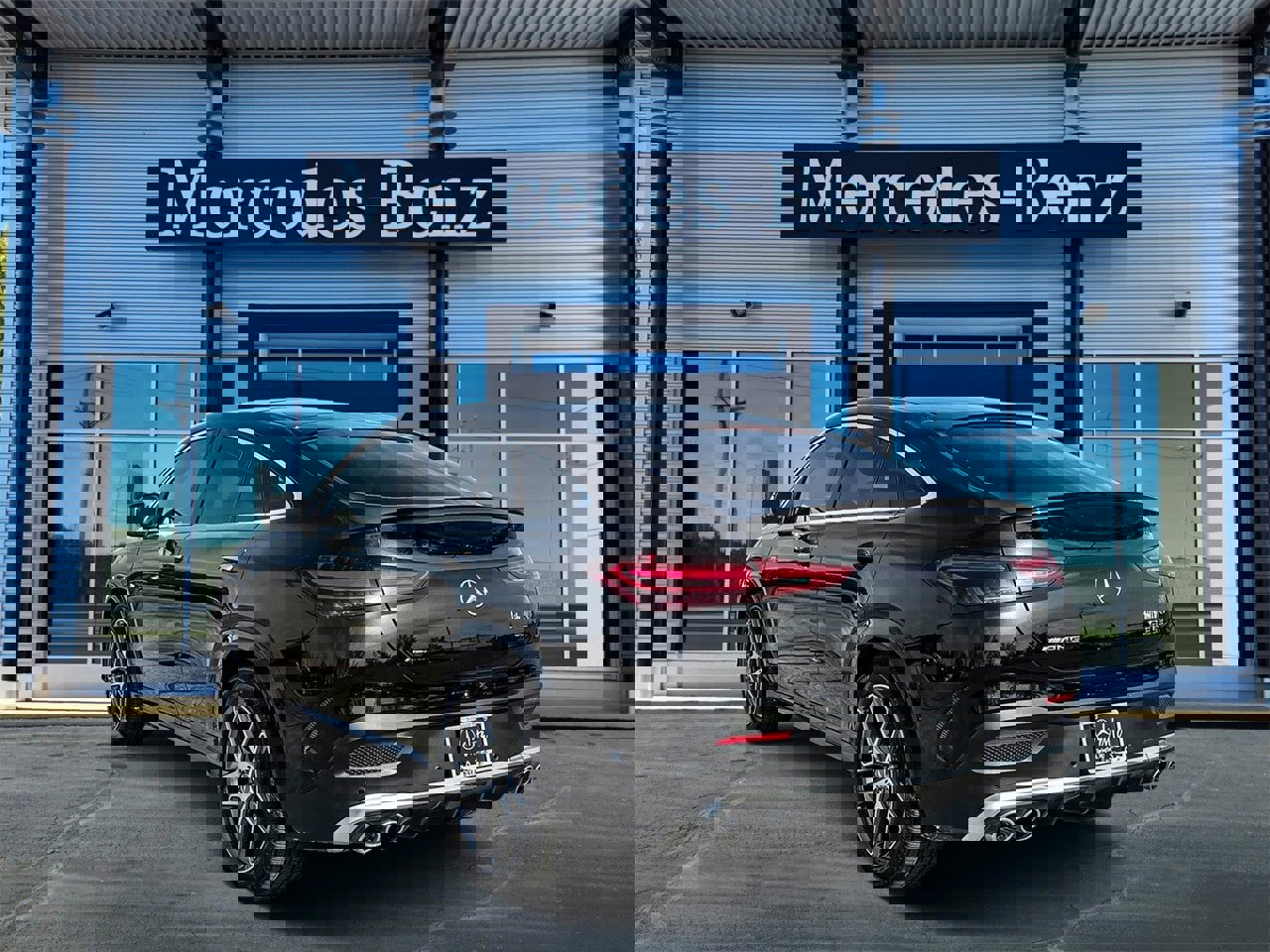 New 2026 Mercedes-Benz GLE 53 AMG 4MATIC image 4