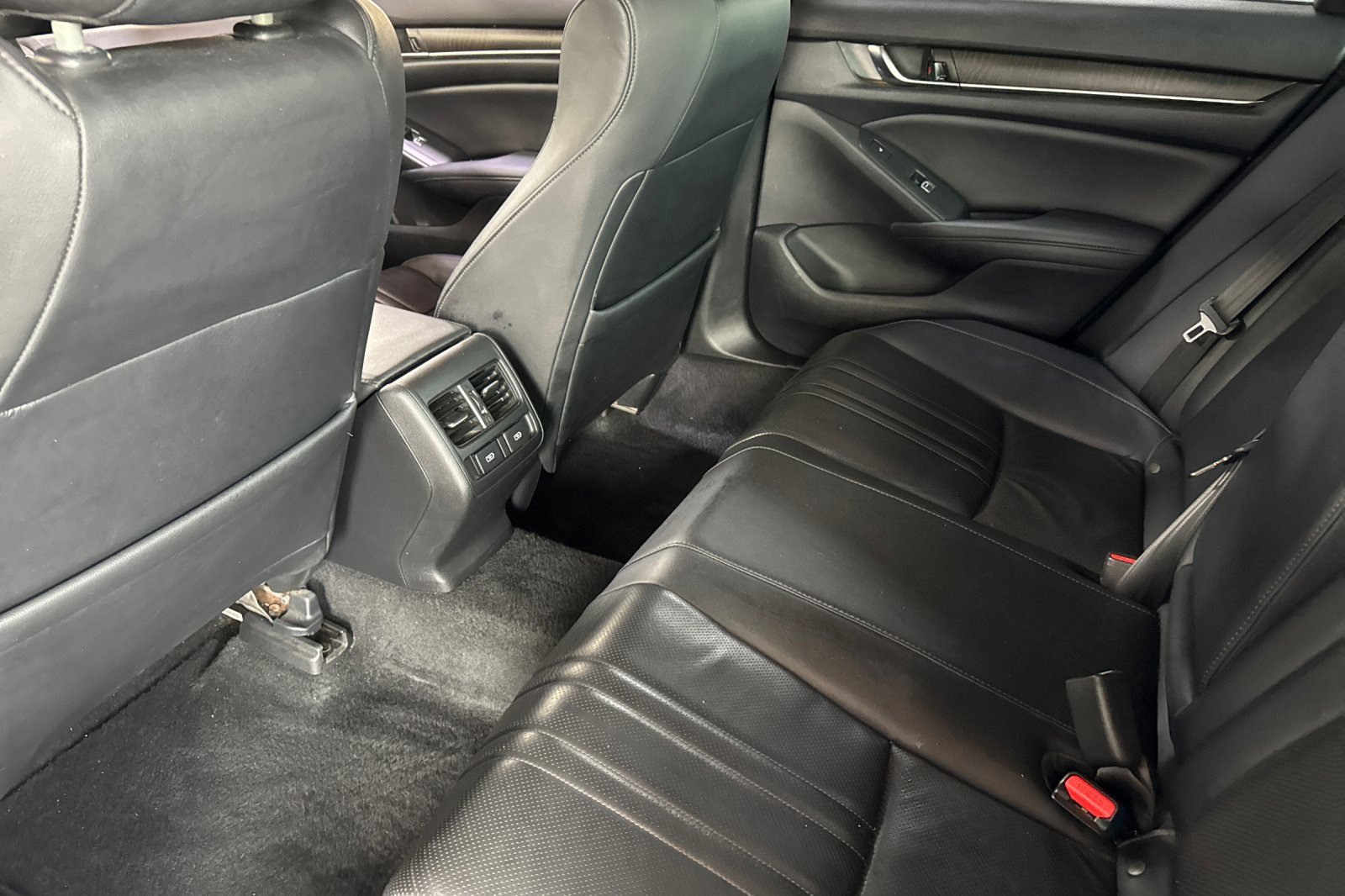 Used 2022 Honda Accord Touring image 28