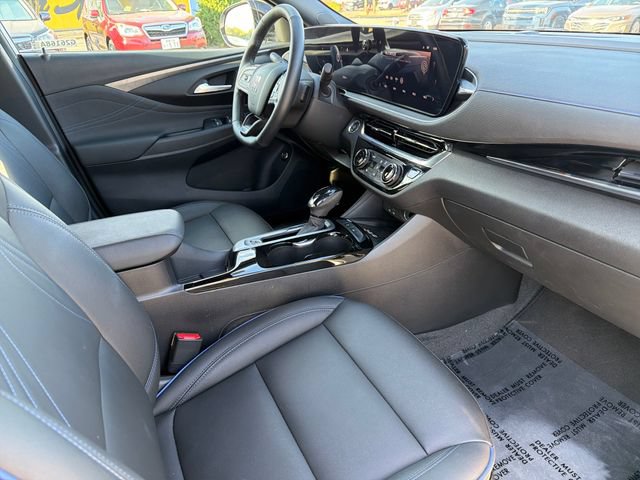 Used 2026 Buick Envista Sport Touring w/ Convenience I Package FWD image 24