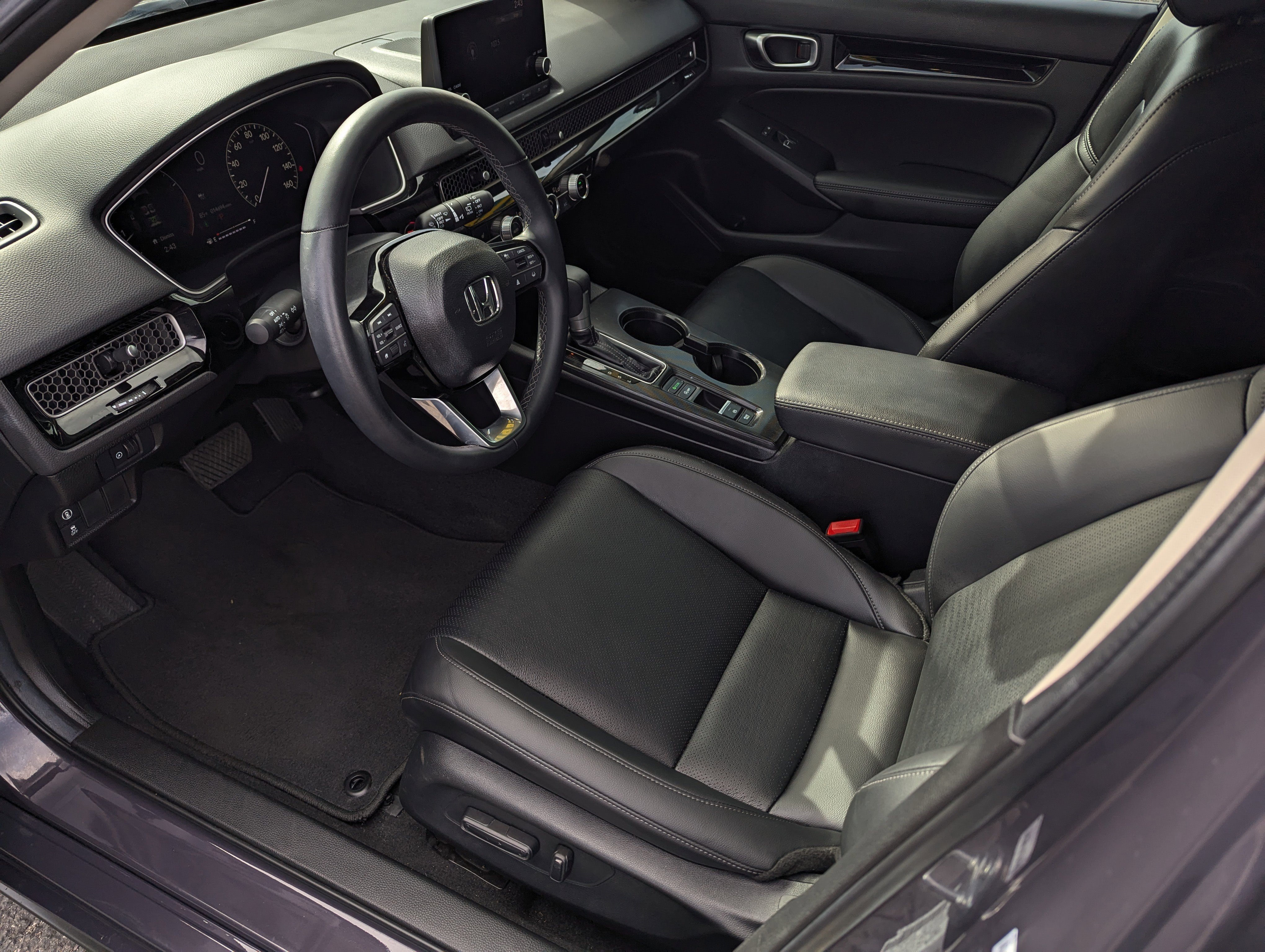 Used 2024 Honda Civic EX-L image 9