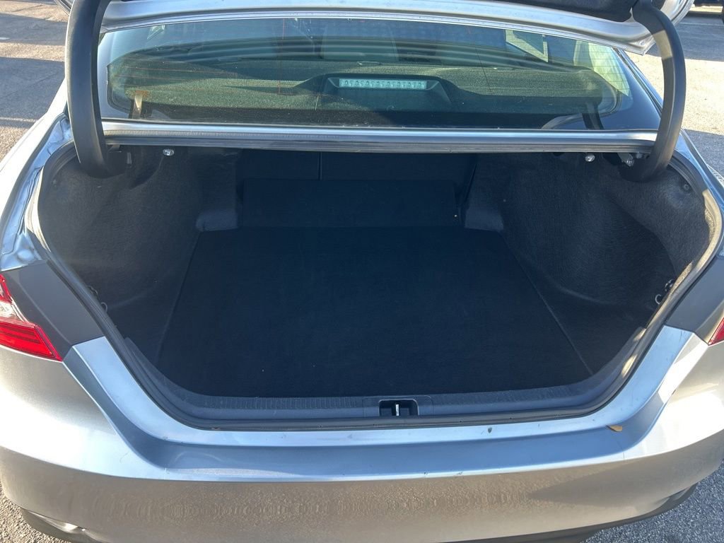 Used 2024 Toyota Camry LE image 25