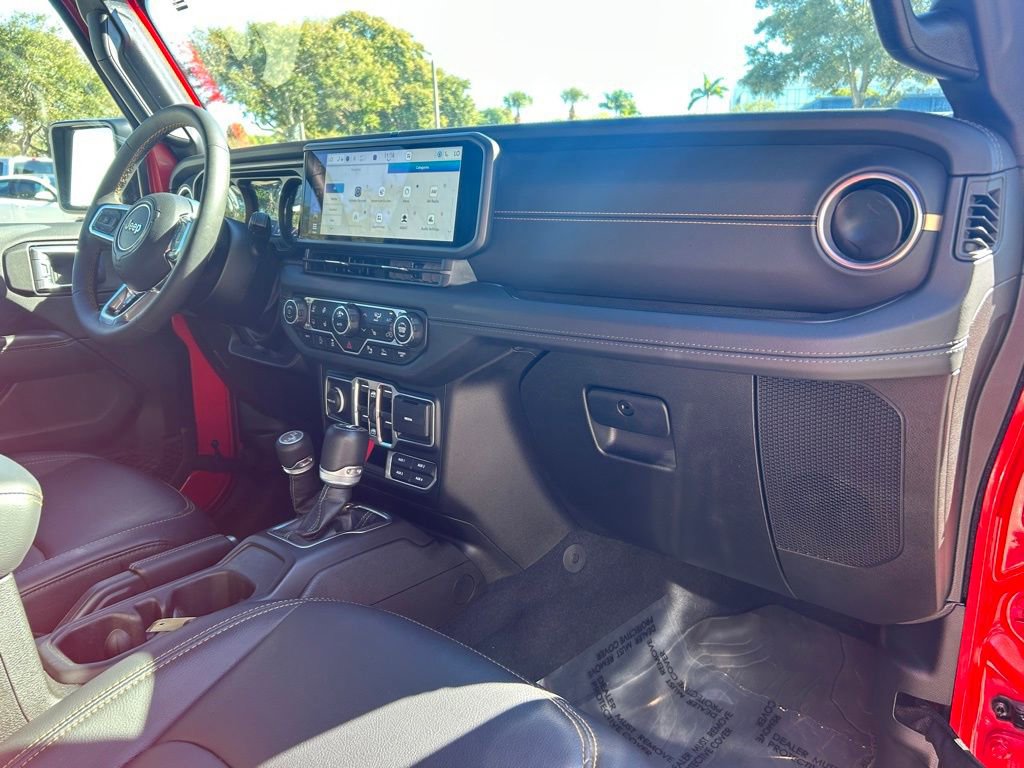 Used 2024 Jeep Wrangler Sahara w/ Technology Group image 25