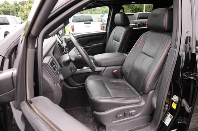 Used 2021 Nissan Titan PRO-4X w/ Pro-4x Convenience Package AWD/4WD image 9