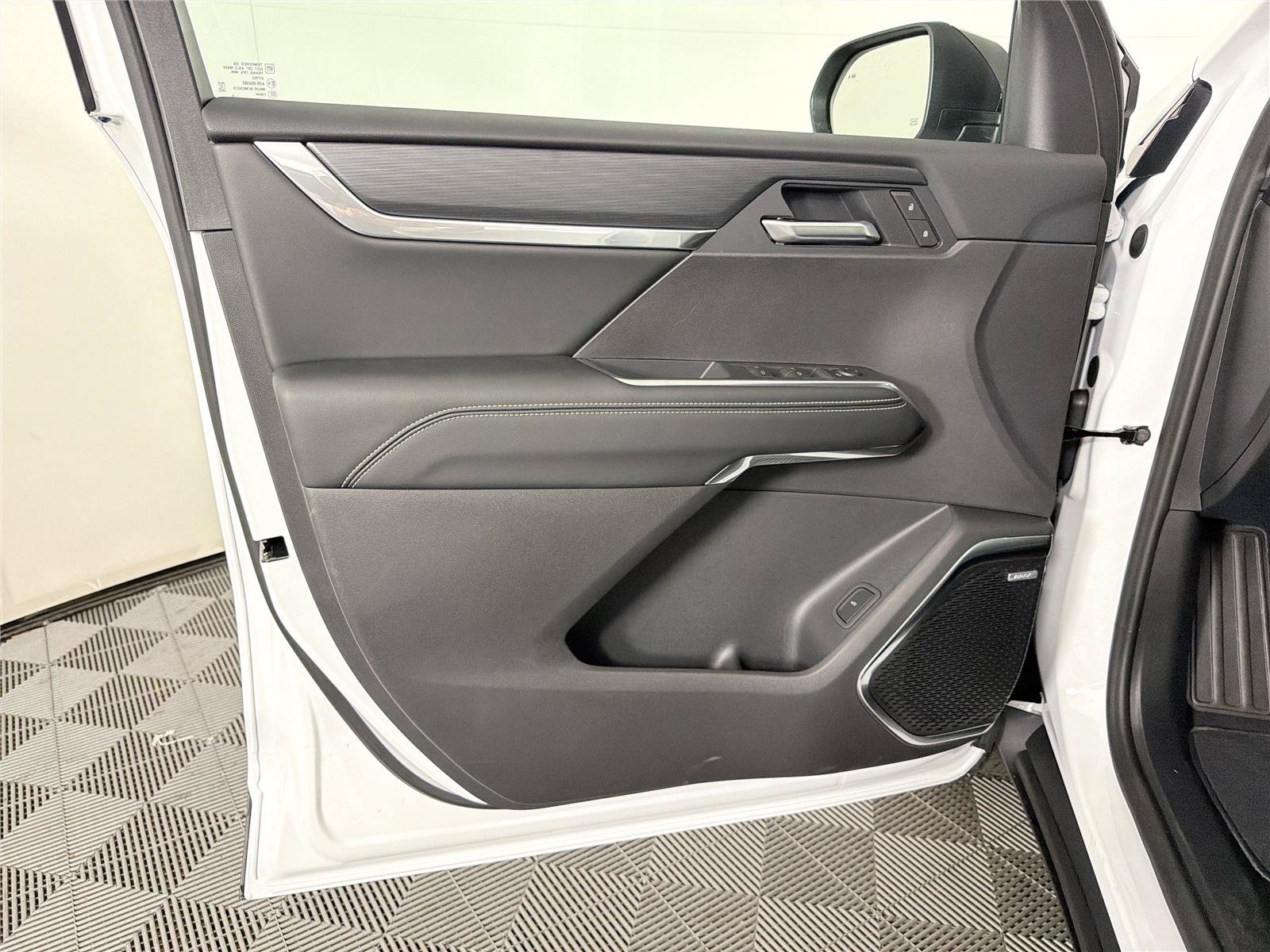 New 2026 GMC Acadia Elevation w/ Black Edition FWD image 11