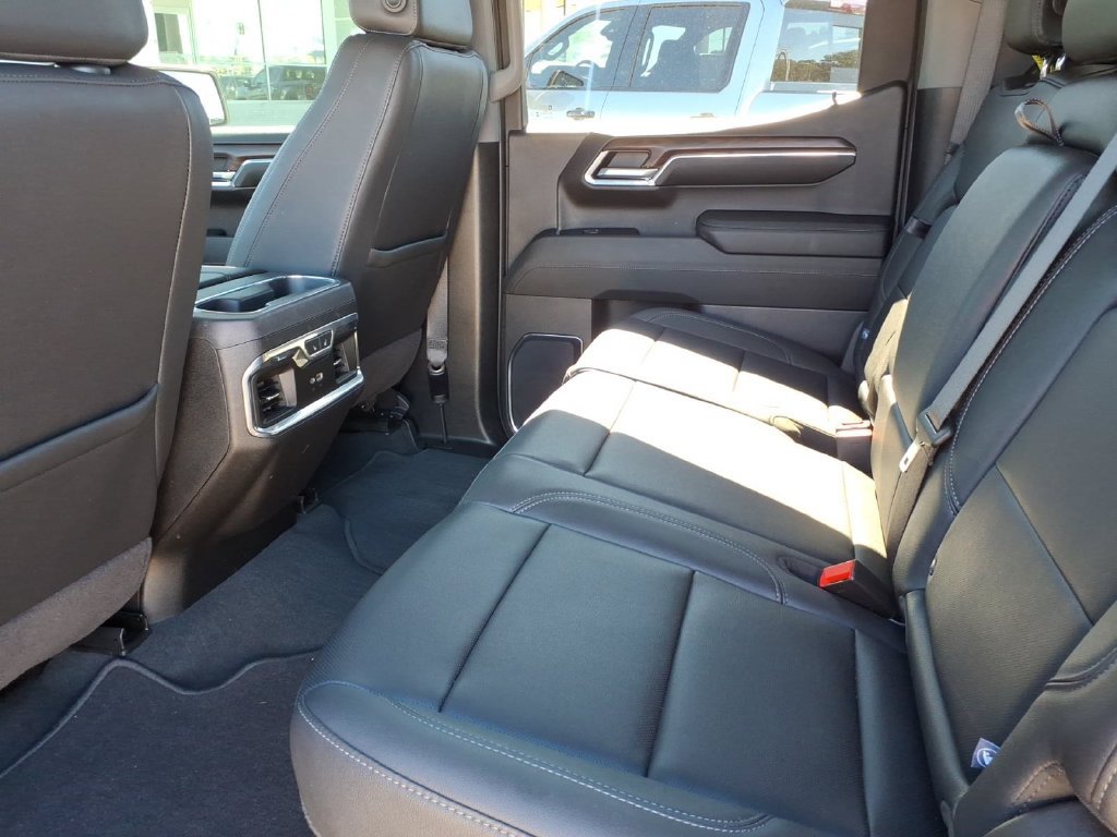 Used 2024 GMC Sierra 1500 SLT w/ SLT Premium Plus Package AWD/4WD image 19