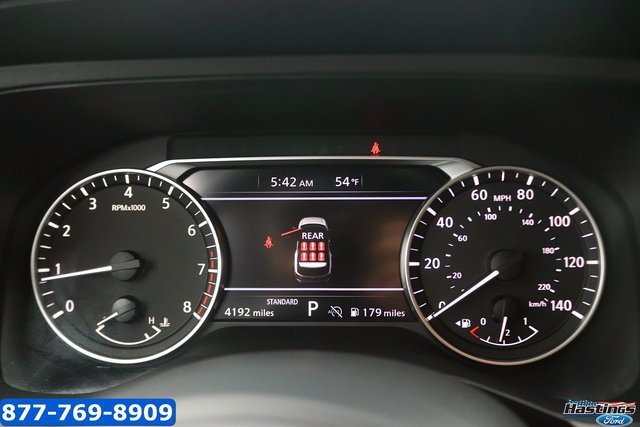 Used 2025 Nissan Pathfinder S image 16