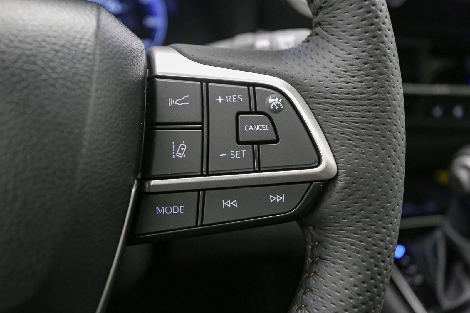 New 2026 Toyota Sienna Platinum AWD/4WD image 24