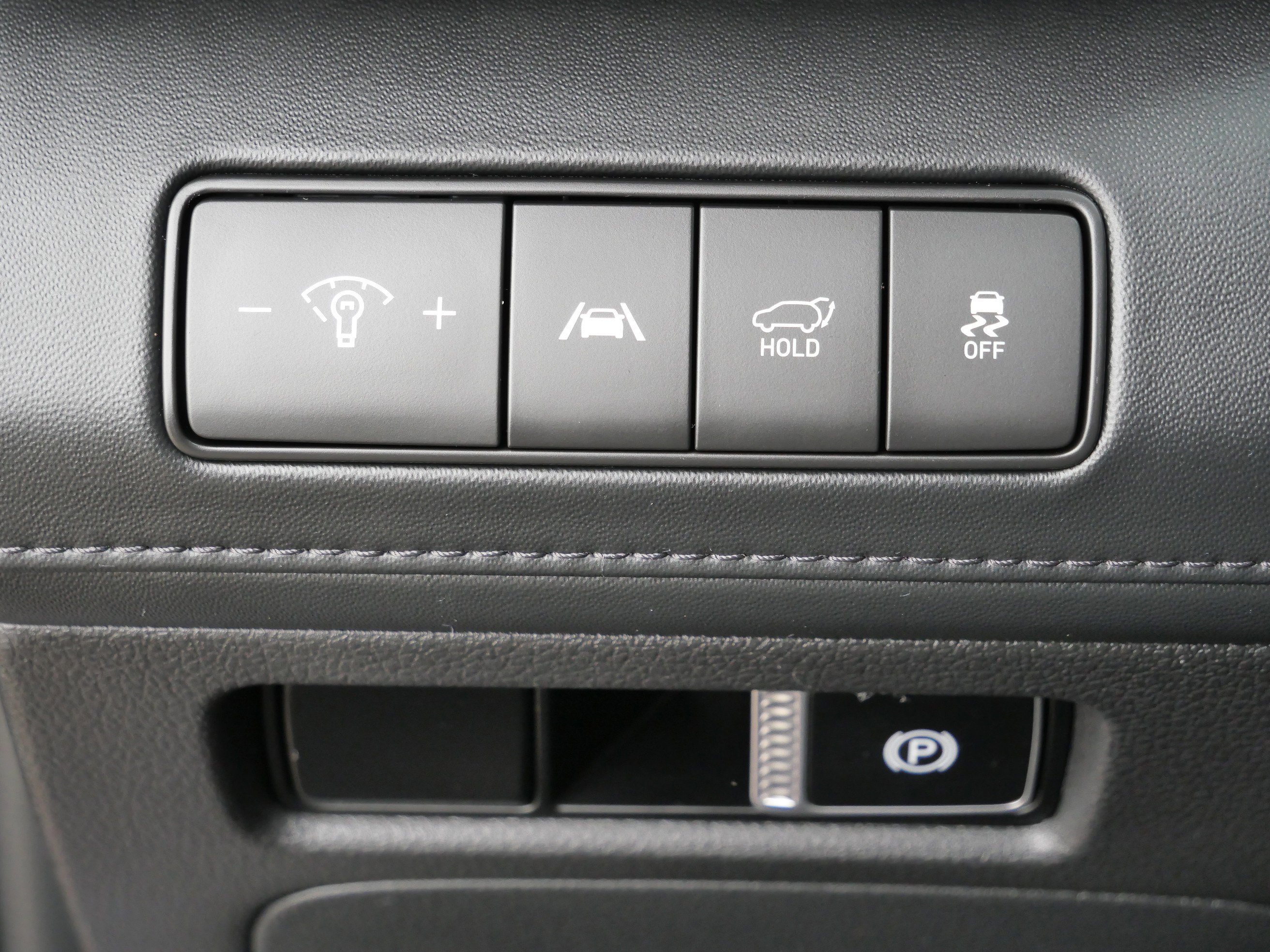 Certified 2022 Hyundai Santa Fe Limited image 21