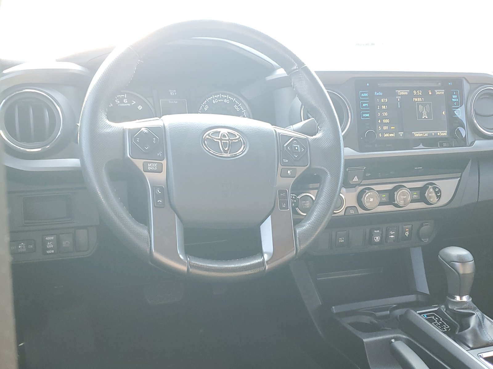 Certified 2018 Toyota Tacoma TRD Sport AWD/4WD image 9