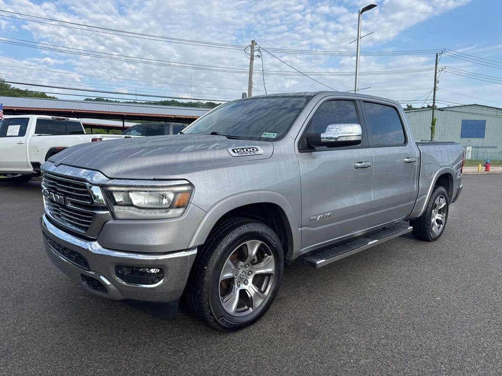 Used 2022 RAM 1500 Laramie AWD/4WD image 1