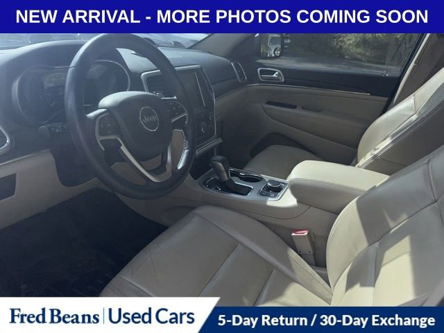 Used 2017 Jeep Grand Cherokee Limited AWD/4WD image 8
