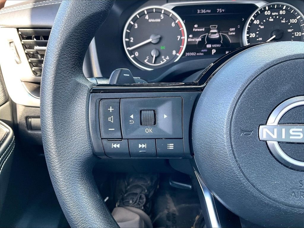 Used 2023 Nissan Rogue SV AWD/4WD image 21