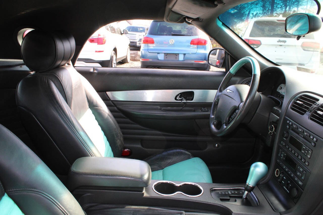 Used 2002 Ford Thunderbird Deluxe RWD image 11