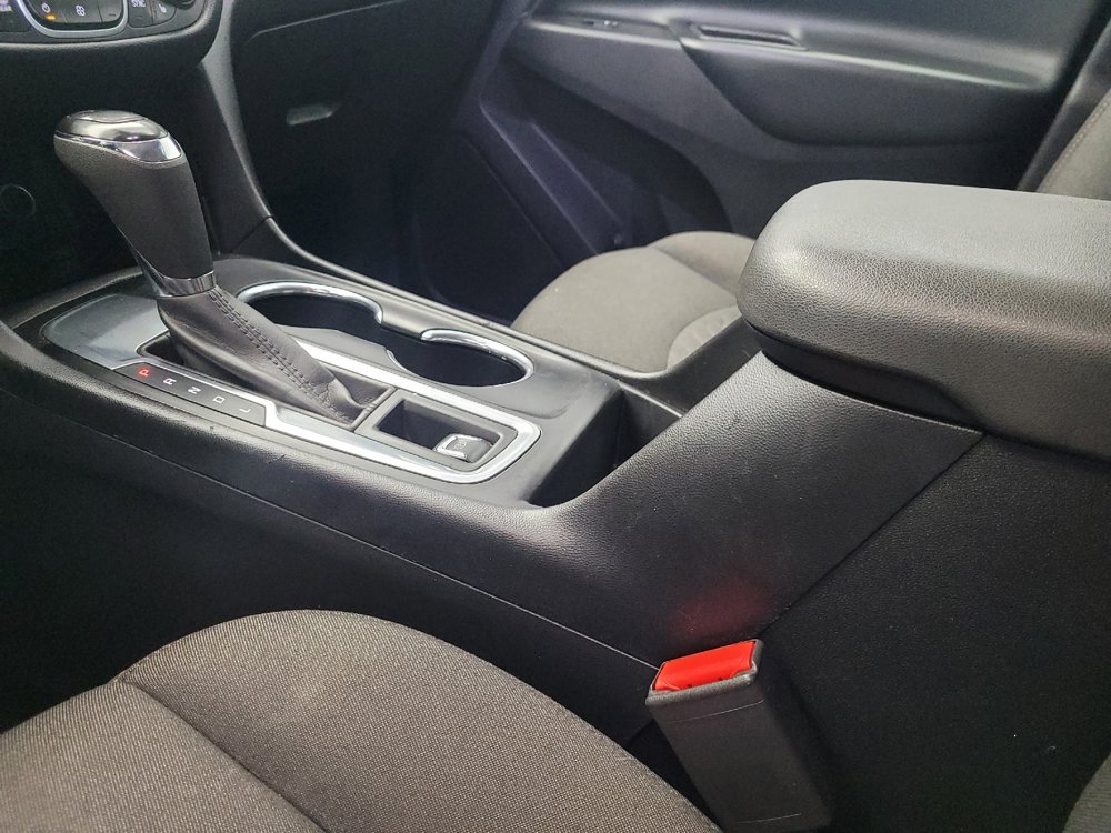 Used 2020 Chevrolet Equinox LT w/ Driver Convenience Package FWD image 26