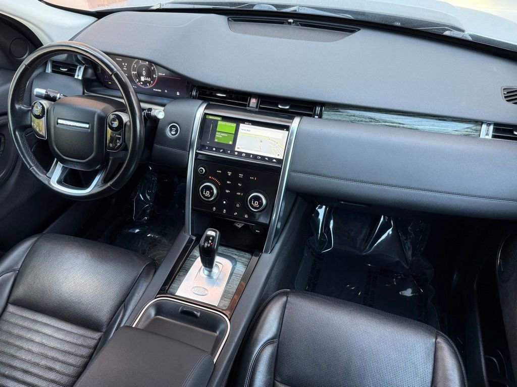 Used 2020 Land Rover Discovery Sport SE image 28