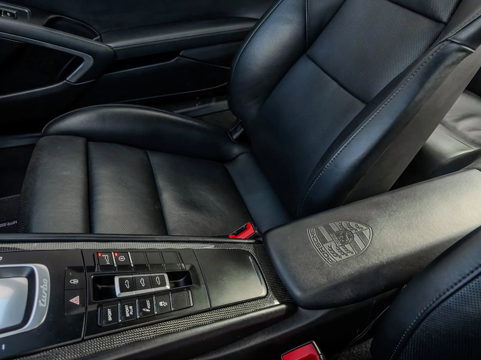 Used 2015 Porsche 911 Turbo S AWD/4WD image 37