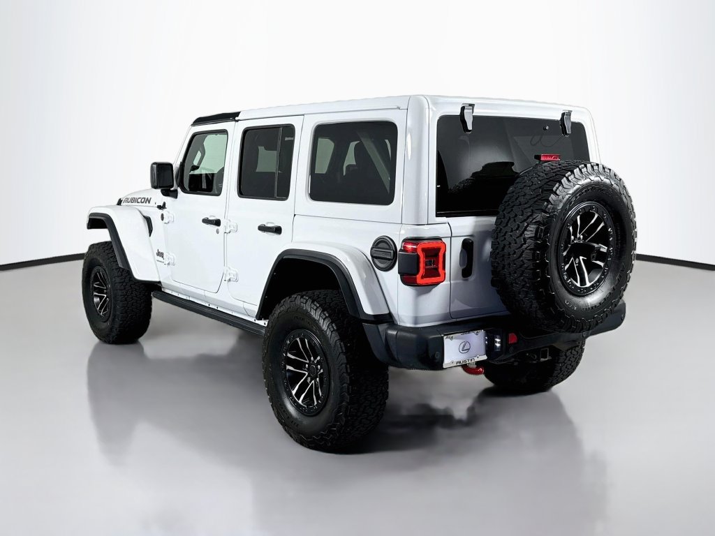 Used 2024 Jeep Wrangler Unlimited Rubicon AWD/4WD image 7