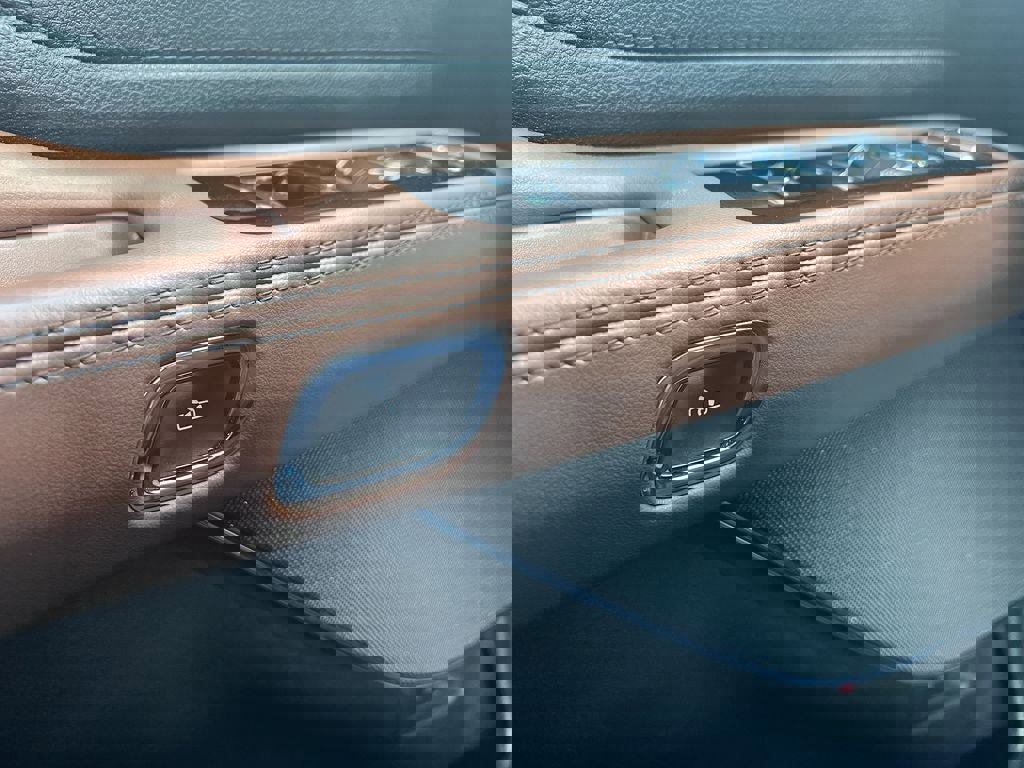 Used 2023 Lincoln Aviator Reserve w/ Jet Package image 34