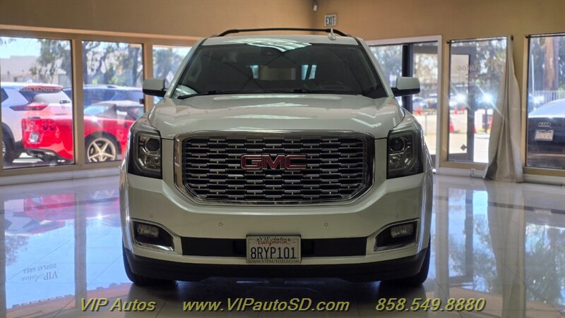 Used 2020 GMC Yukon XL Denali w/ Denali Premium Package AWD/4WD image 9
