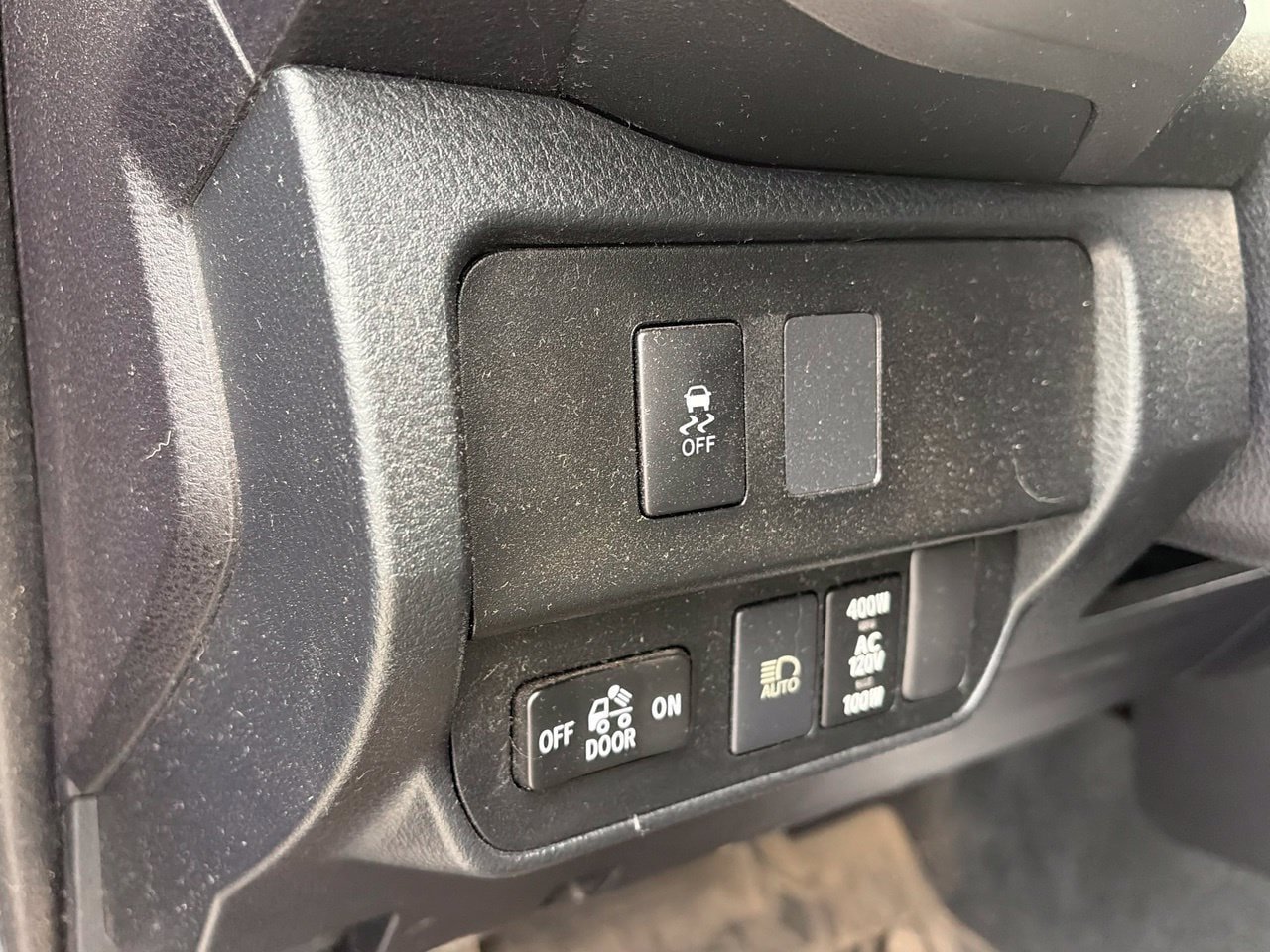 Used 2022 Toyota Tacoma TRD Off-Road RWD image 7