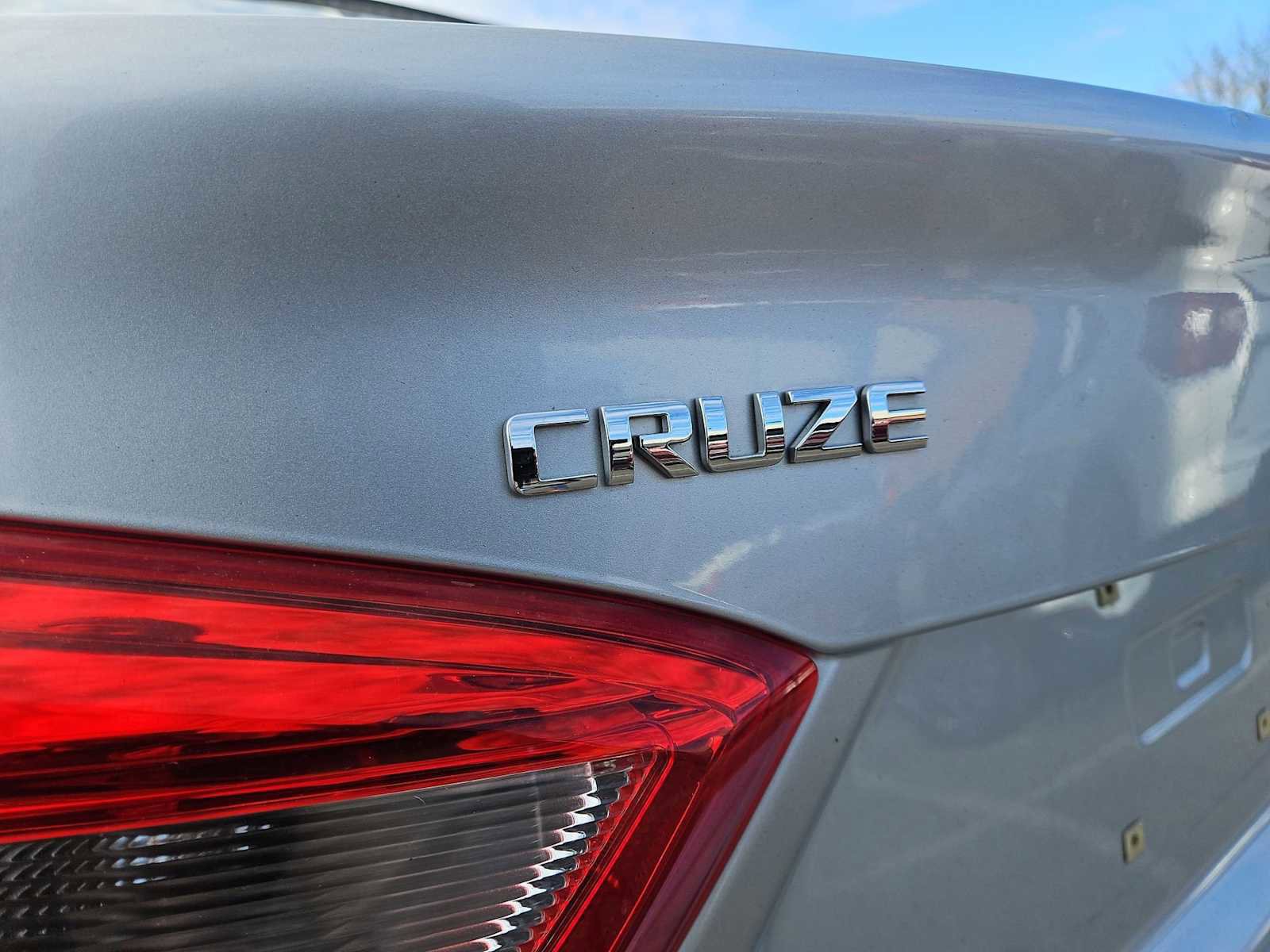 Used 2017 Chevrolet Cruze LT w/ Convenience Package image 12