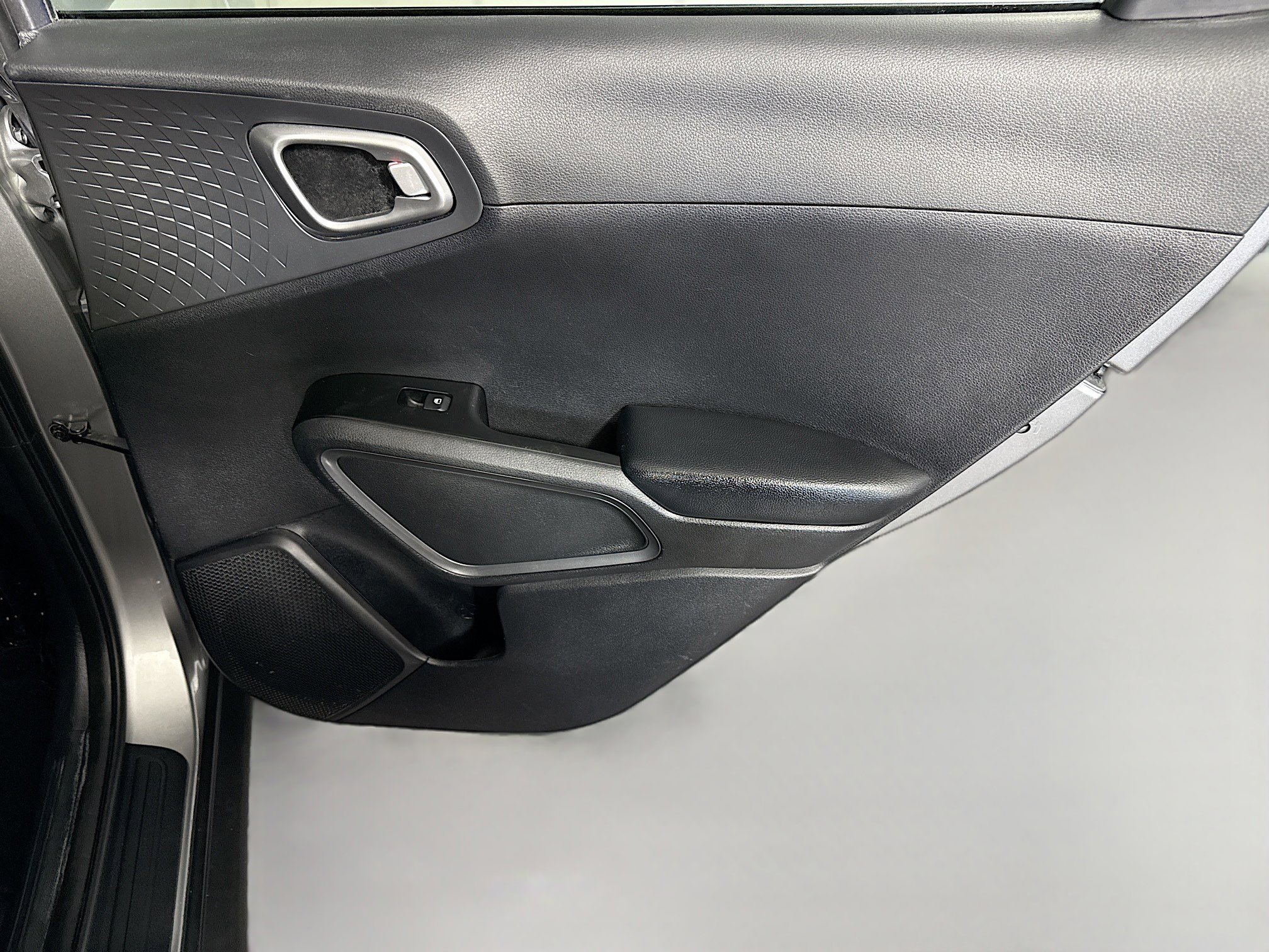 Used 2025 Kia Soul LX w/ LX Technology Package image 27