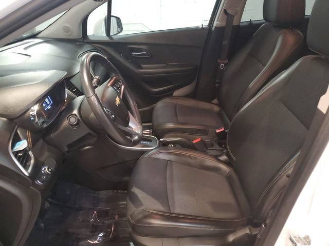 Used 2021 Chevrolet Trax LT w/ Sport Edition AWD/4WD image 11